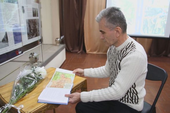 «1905 рік на Гришинщині». Краєзнавець Валерій Кордюков презентував чергову книгу