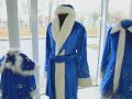 Дід Мороз та Снігуронька вдома. Скільки коштують костюми новорічних героїв?