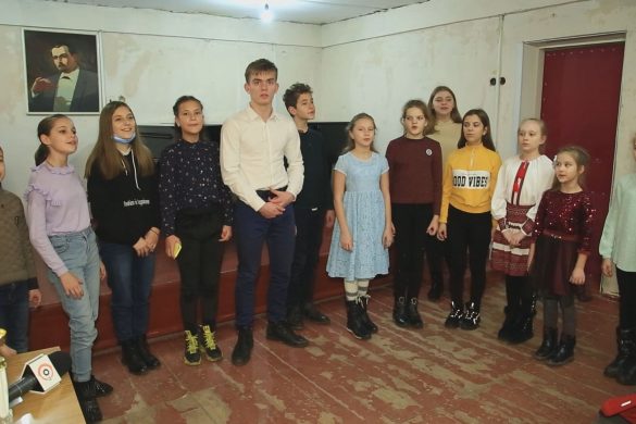 Театр народної пісні «Златиця» підбиває підсумки року та готується до різдвяного вертепу