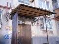 Сучасні, а головне - безпечні. У мікрорайоні «Сонячний» встановлюють нові піддашки
