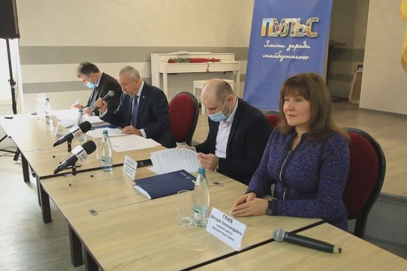 Сильні - разом! У Покровську пройшли загальні збори регіонального відділення Асоціації міст України