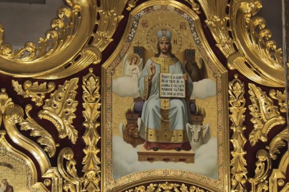 Великдень наближається! Про розклад богослужінь та заходи безпеки