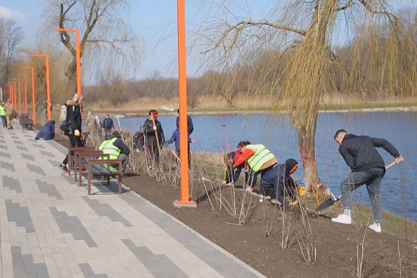 Зробимо Покровськ гарним та чистим! 10 квітня у місті провели масштабні екозаходи