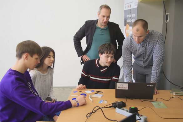 Вони - наша надія. Фіналісти конкурсу «Школа-техно» отримали обладнання для реалізації свого проекту