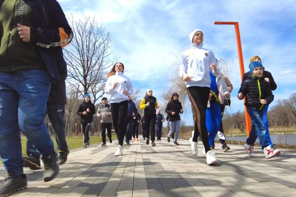 Знайомтесь - тріатлон! У Покровську стартували майстер-класи з нового виду спорту