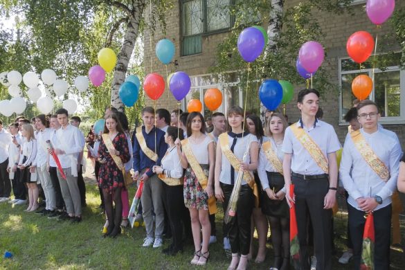 Школо, прощавай! Для учнів ліцею «Надія» урочисто пролунав останній дзвоник