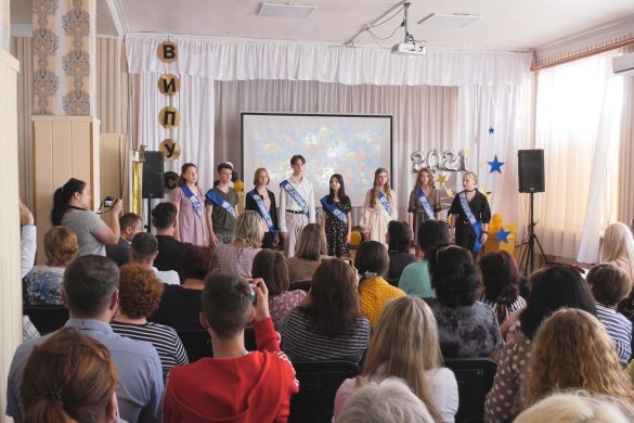 У школах Покровської громади пройшли випускні для 9-класників