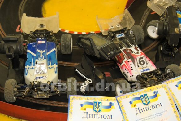 Ці неперевершені драйвові радіокерувальні машинки