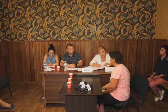 Питання особисті за загальні. Керівництво Покровської громади відвідало село Срібне