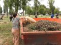 З турботою про місто. На першу толоку вийшли працівники місцевих підприємств
