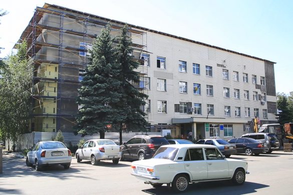 Оновлення покровської амбулаторії №1: роботи ззовні тривають, зміни всередині - у планах