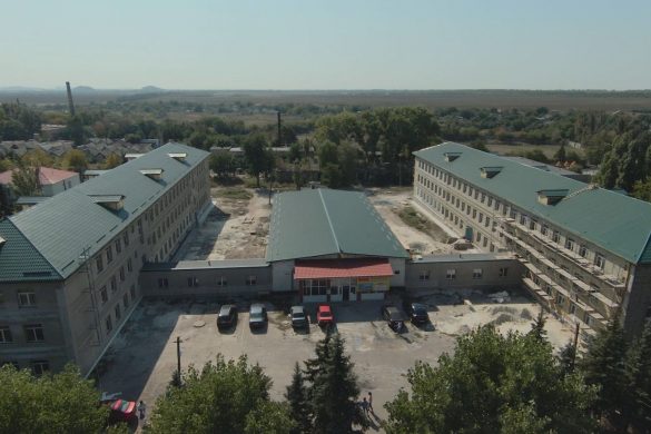 Готовність на 60%! Керівництво міста та депутати перевірили хід реконструкції школи №8