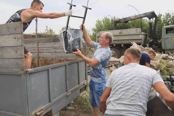 Проєкт «Мільйон для ініціативної громади» - на фінішній прямій. У Мирнограді ОСББ отримали урни