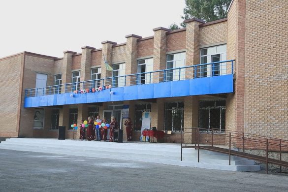«Моє місто» в дії. Мешканці Новоєлизаветівки зробили перші кроки в оновленні сільського клубу