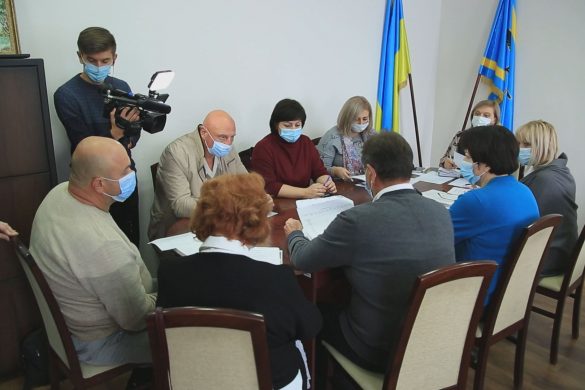 Житло, матеріальна допомога та преміювання. У Покровську планують заохочувати медичних працівників та освітян