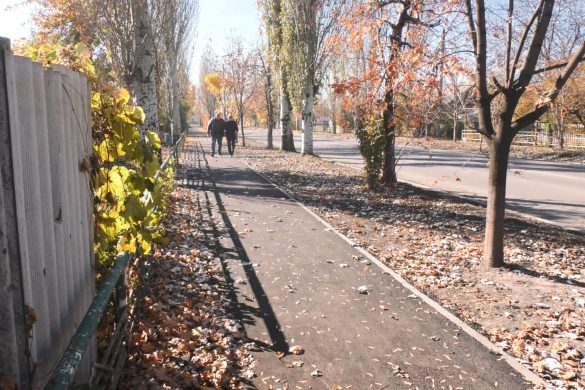 Друге життя тротуару. У Мирнограді в районі шахти ⅚ оновлено пішохідну зону