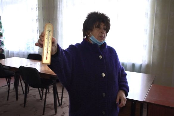 Співають, ліплять та малюють при +5. Коли потепліє у мирноградській «Бригантині»?