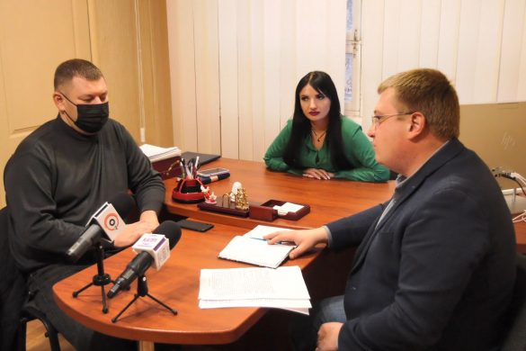 З житлового фонду знято! Подальшу долю багатоквартирних будинків Родинського вирішували за круглим столом