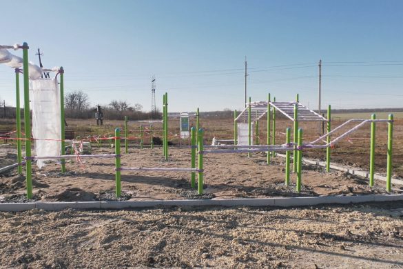 У Новопавлівці облаштовують спортмайданчик в рамках президентської програми «Здорова Україна»
