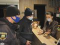 Штрафи та попередження. Правоохоронці перевіряють дотримання карантинних норм