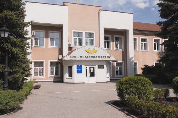 Життя під стук коліс. Працівники «Вуглепромтрансу» приймають вітання з Днем залізничника