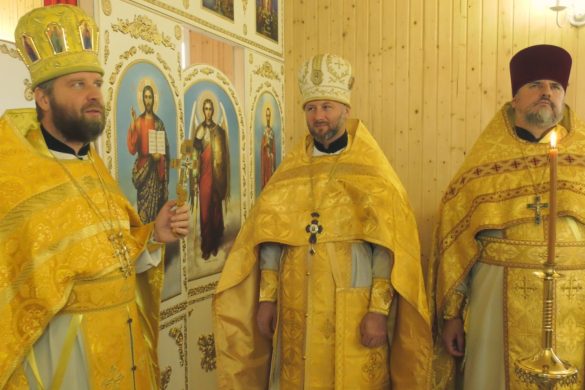 День святителя Іоанна Златоуста. Перше престольне свято відзначає храм у селищі Динзаводу