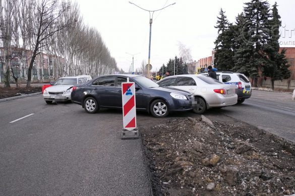 Потрійна ДТП. На вулиці Захисників України сталась чергова аварія