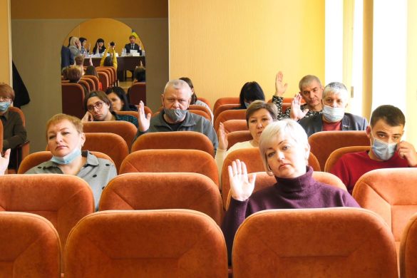 Понад сім десятків питань порядку денного. У Мирнограді відбулось чергове сесійне засідання
