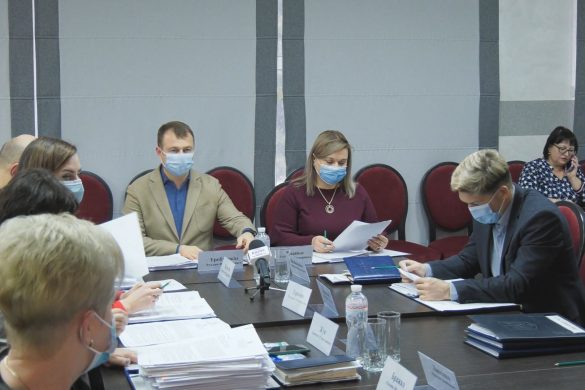 Квартири переселенцям, діяльність водоканалу та демонтаж недобудови. Відбулось чергове засідання виконавчого комітету