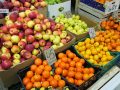 Продукти дорожчають, ялинки дешевшають. Огляд передноворічних цін на ринках Покровська