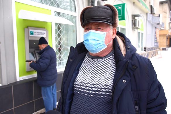Для тих, кому за 60! Чи витрачають покровчани «ковідну тисячу» на ліки?
