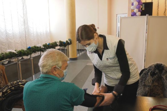 Пункти вакцинації відновили роботу після новорічних свят. У наявності - поки одна вакцина