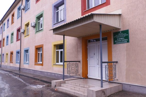 ПЛР-лабораторія із сучасним устаткуванням. Мирноград посилить боротьбу із коронавірусом