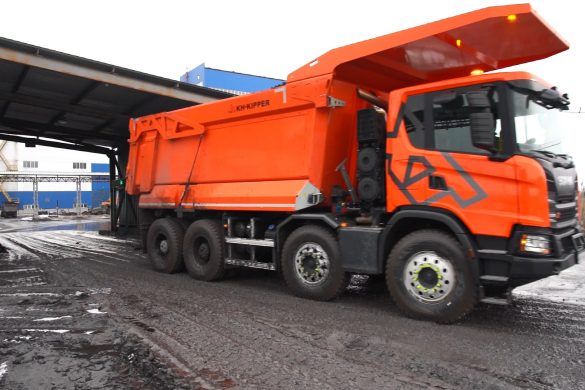 «Сканія» у 500 кінських сил. Автопарк ЗФ «Свято-Варваринська» поповнився технікою, на якій тут ще не працювали