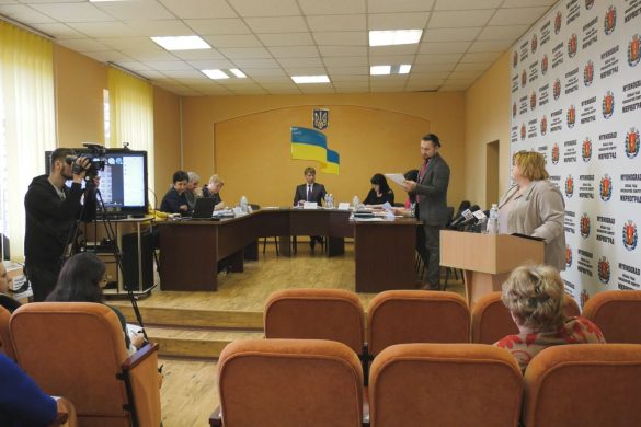 Сесія в Мирнограді: зміни до бюджету та звільнення від сплати за вивіз побутових відходів