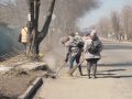 І підмітають, і сміття вивозять. Покровські комунальники працюють
