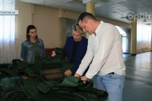 Захист високого 5-го класу! Компанія «МЕТІНВЕСТ» передала 200 бронежилетів Покровській ОТГ