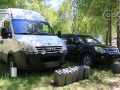 «Honda» - від волонтерів, «Iveco» - від мотоспортсменів. ТРО отримала автівки та паливо