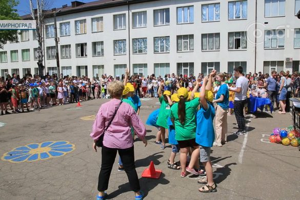 Мирноградське свято дитинства: без урочистостей і промов, але яскраво й весело