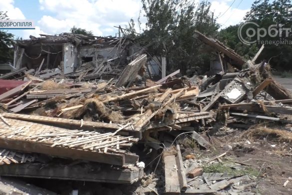 Безглуздо, жахливо, злочинно. Наслідки обстрілу Добропілля