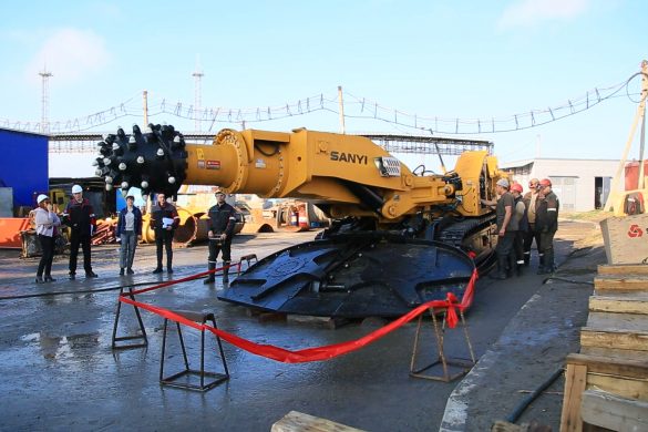 Новий комбайн – нові можливості. На ШУ «Покровське» працюватиме сучасна підземна техніка