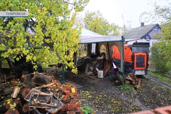 На приватному подвір’ї Покровська стався вибух. На місці працювали рятувальники та поліцейські