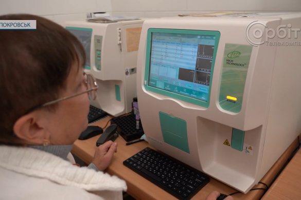 Для лікарень, що перебувають на передовій. Покровська КЛІЛ отримала діагностичне та хірургічне обладнання