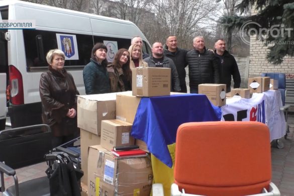 БФ «Милосердя та здоров'я» передав добропільчанам спецтранспорт для людей з інвалідністю