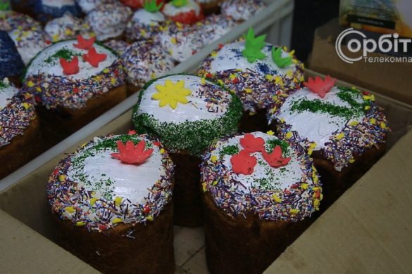 За давнім рецептом та із секретним інгредієнтом. На ШУ «Покровське» печуть великодні паски