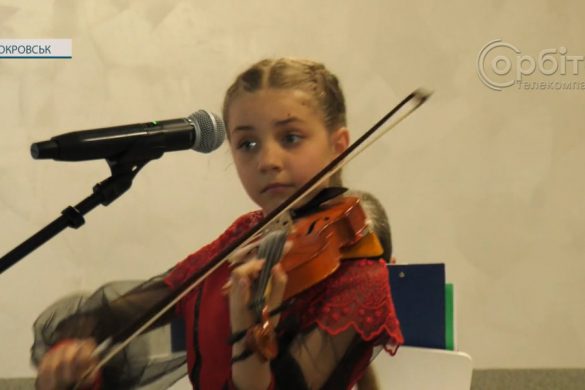 12-річна скрипалька Олександра Челпанова дала перший сольний концерт