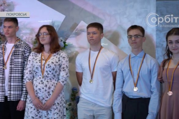 499 учнів випустили у доросле життя заклади освіти Покровської громади