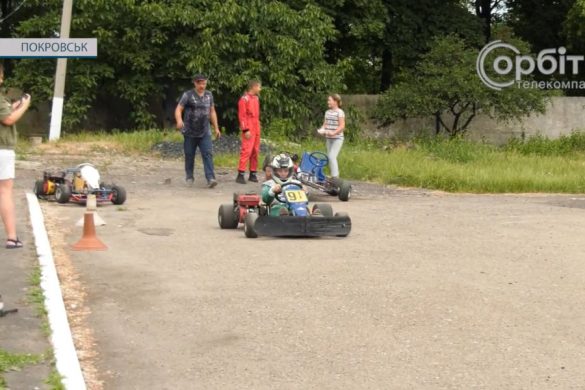 Перше тренування після тривалої перерви. У Покровську поновили заняття з картингу