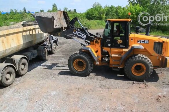 Покровська громада отримала від «Метінвесту» шлак для відсипки вулиць