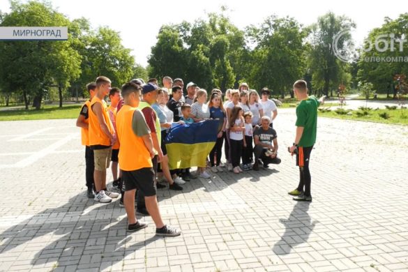 «Шаную воїнів, біжу за героїв України». У Мирнограді відбувся забіг в пам'ять про загиблих воїнів